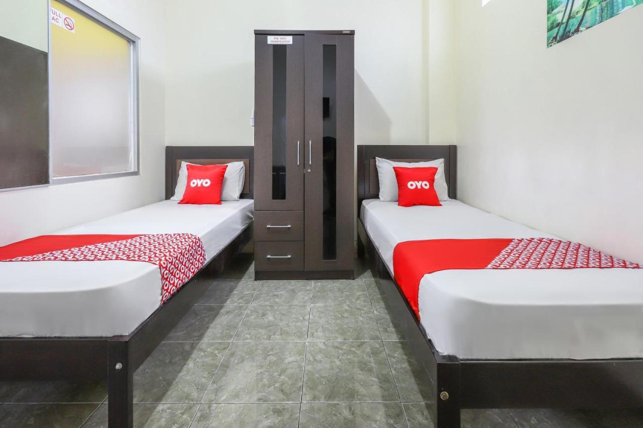 Oyo 3830 Dfarys Gh Syariah Hotel Balikpapan  Exterior foto